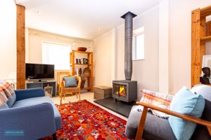 Barn - sitting room- click for photo gallery